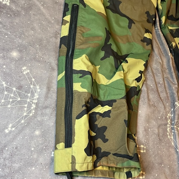 Army camo pants - Picture 2 of 8